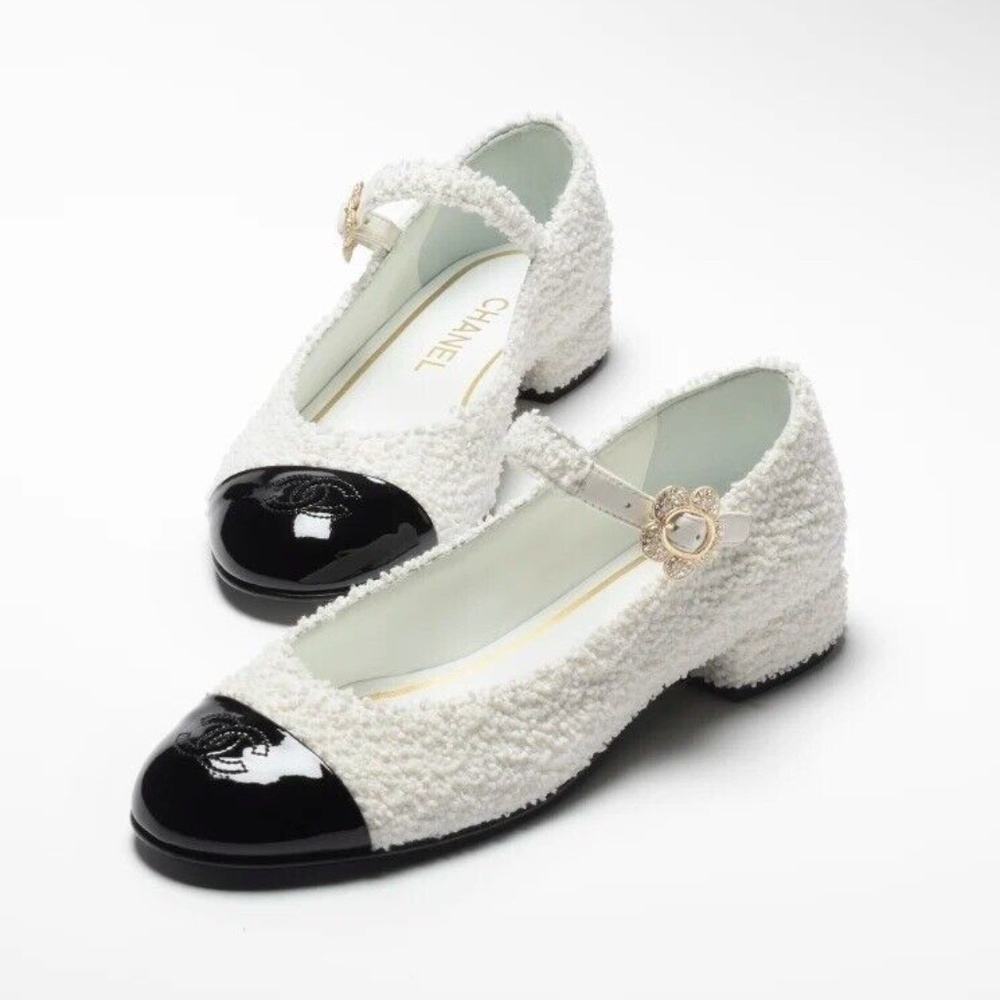 CHANEL Tweed and Patent Calfskin Mary Janes, White/Black - Retail $1350, NIB